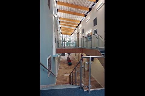 Port Regis school is the first use of an atrium-based E-Stack system in a multi-classroom situation. 